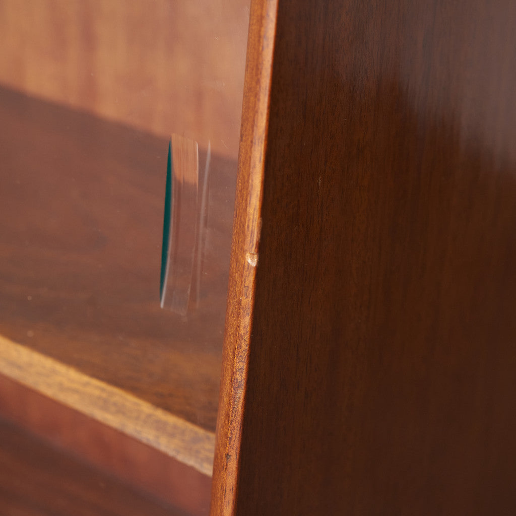 英国ヴィンテージ ガラスキャビネット