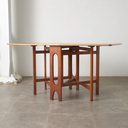 ドロップリーフゲートレッグテーブル