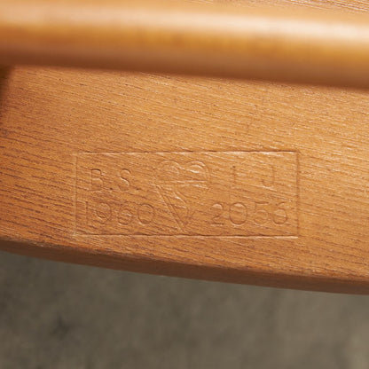 スティックバックチェア