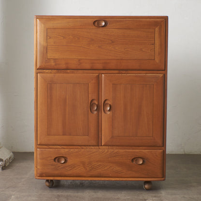 ウィンザー サービングキャビネット 469