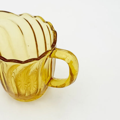 ガラス ミルクピッチャー