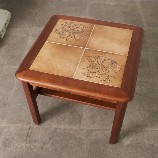 ヴィンテージ タイルトップ コーヒーテーブル