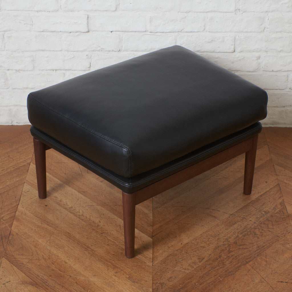 HORSE SHOE オットマン