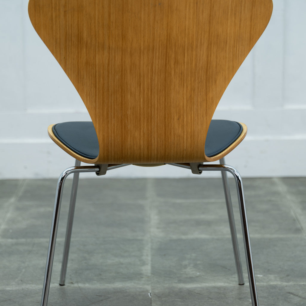 セブンチェア / フロントパディング