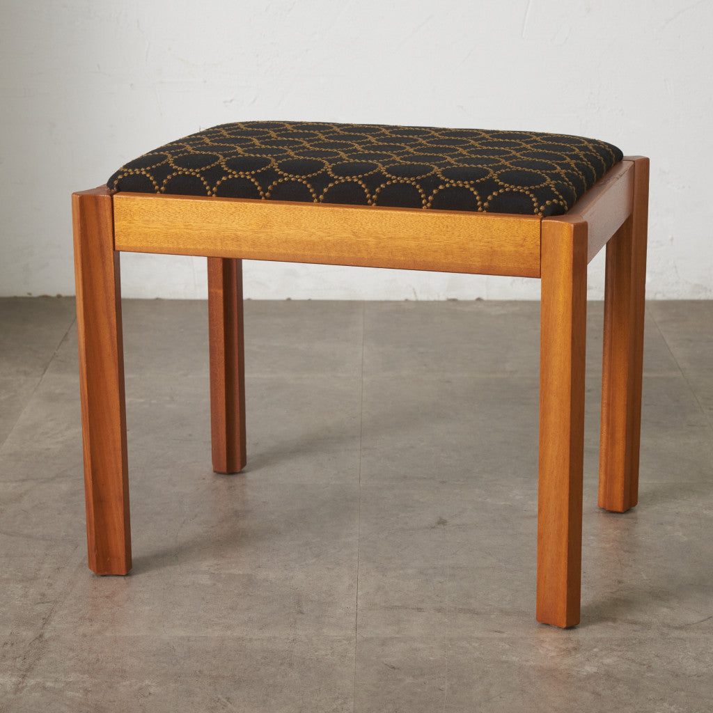 ヴィンテージ スツール タンバリン ハリンダル ミナペルホネン ミナ デンマーク ヴィンテージ スツール / 張替済 (ミナぺルホネン タンバリン) – rocca