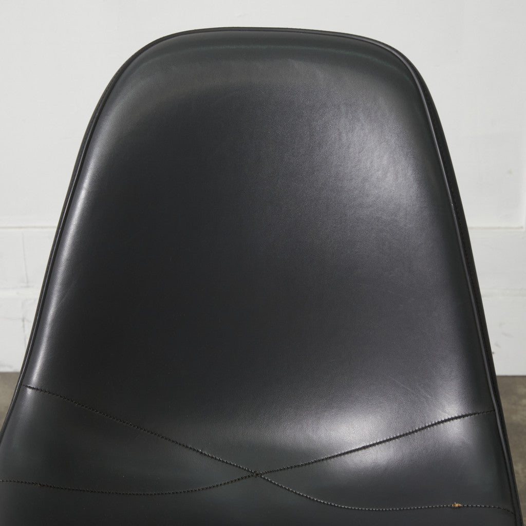 サイドシェルチェア スタッキングベース