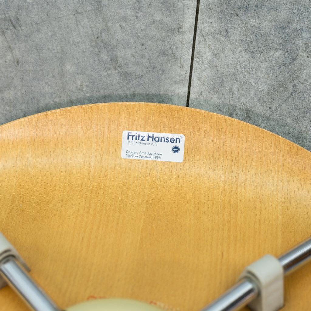 セブンチェア / フロントパディング