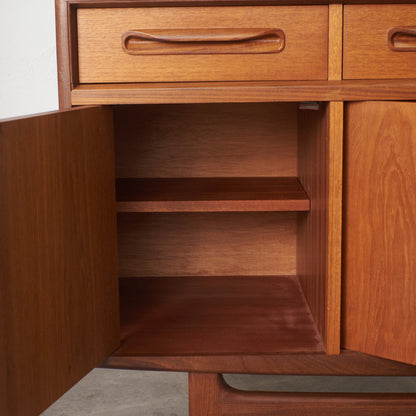 Fresco 脚付きサイドボード (4072)