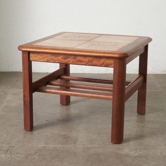 ヴィンテージ タイルトップ コーヒーテーブル