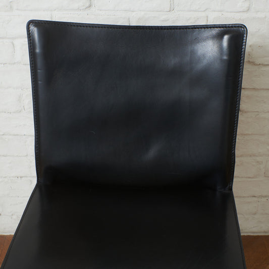 412 CAB アームレスチェア