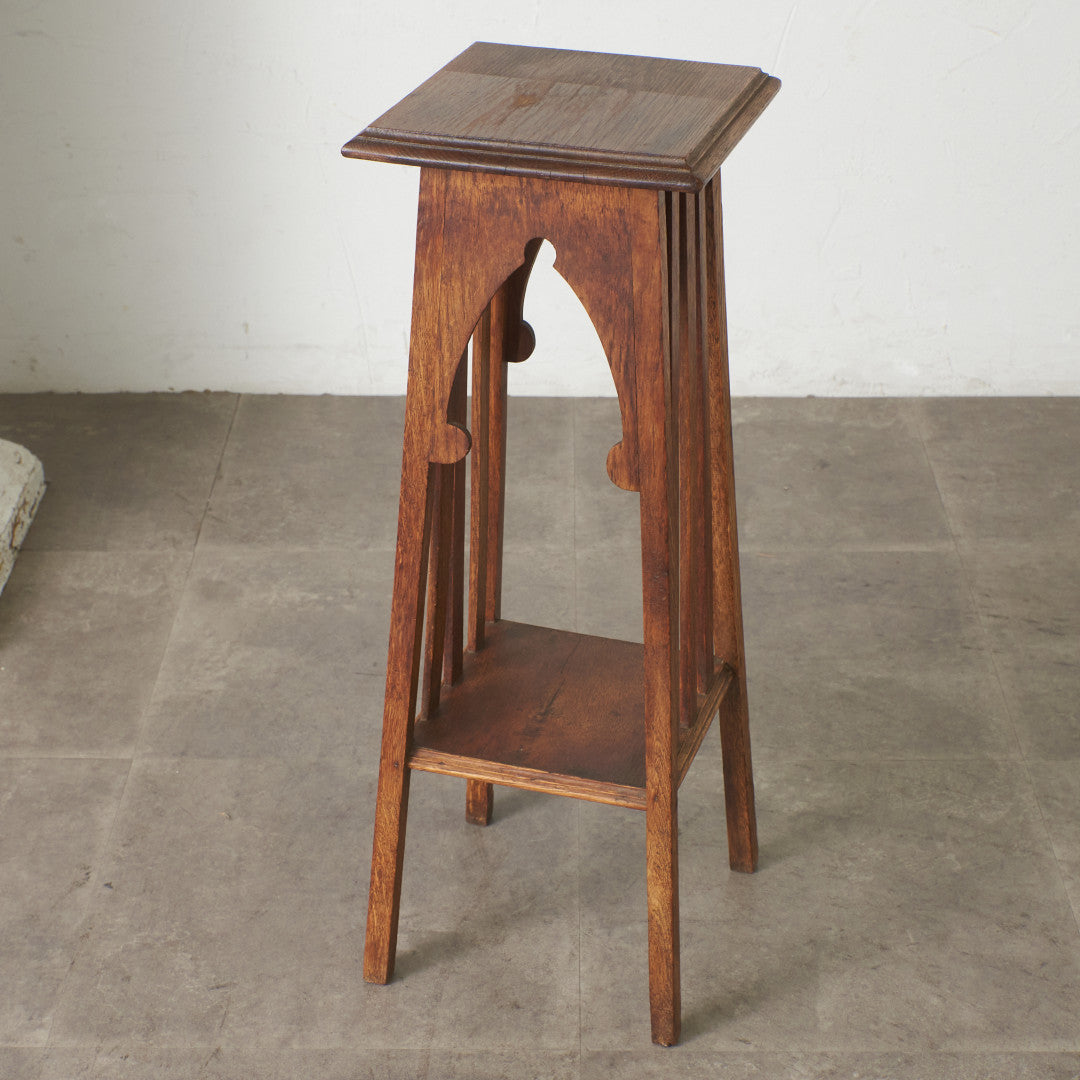 英国アンティーク アーツアンドクラフツ様式 プランタースタンド