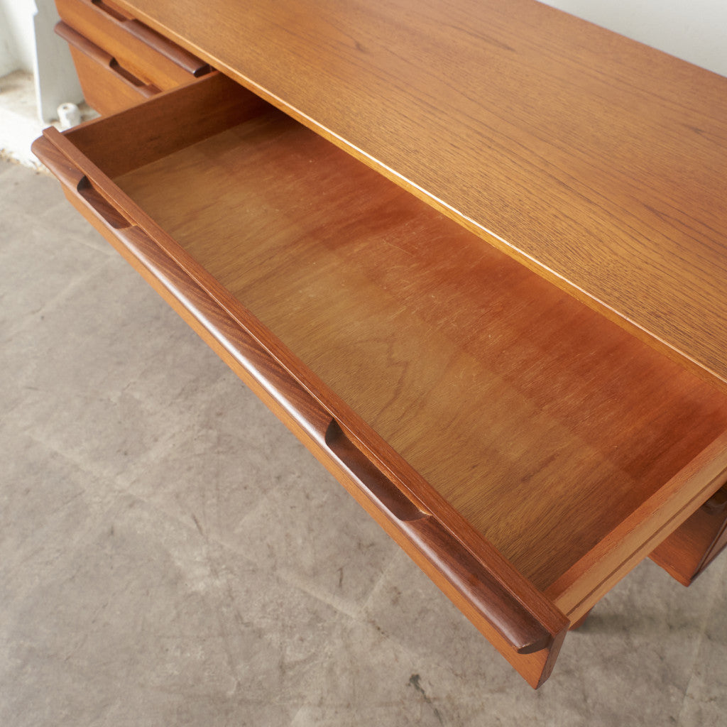 ヴィンテージ サイドボード