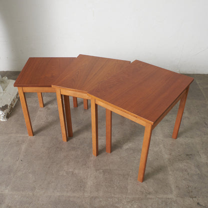 英国ヴィンテージ ネストテーブル