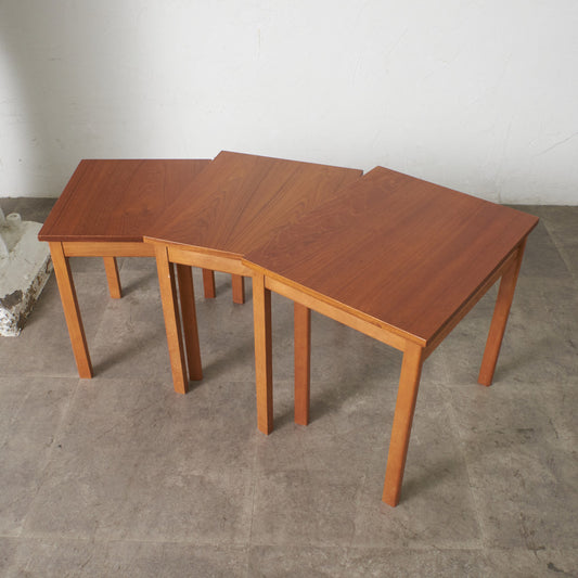 英国ヴィンテージ ネストテーブル