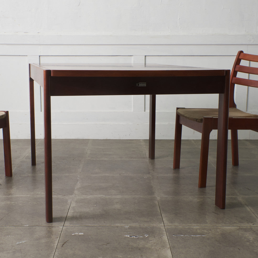 ブラジリアンローズウッド エクステンションダイニングテーブル