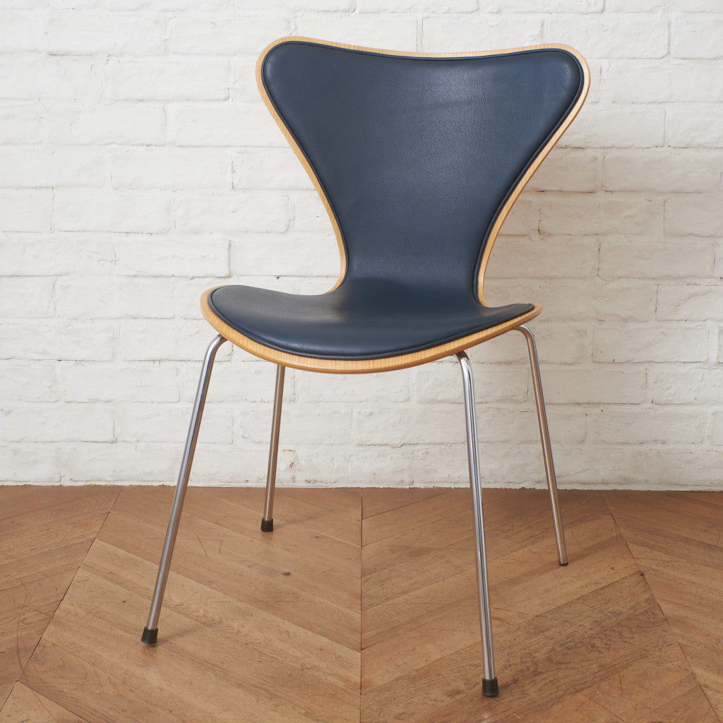 セブンチェア / フロントパディング