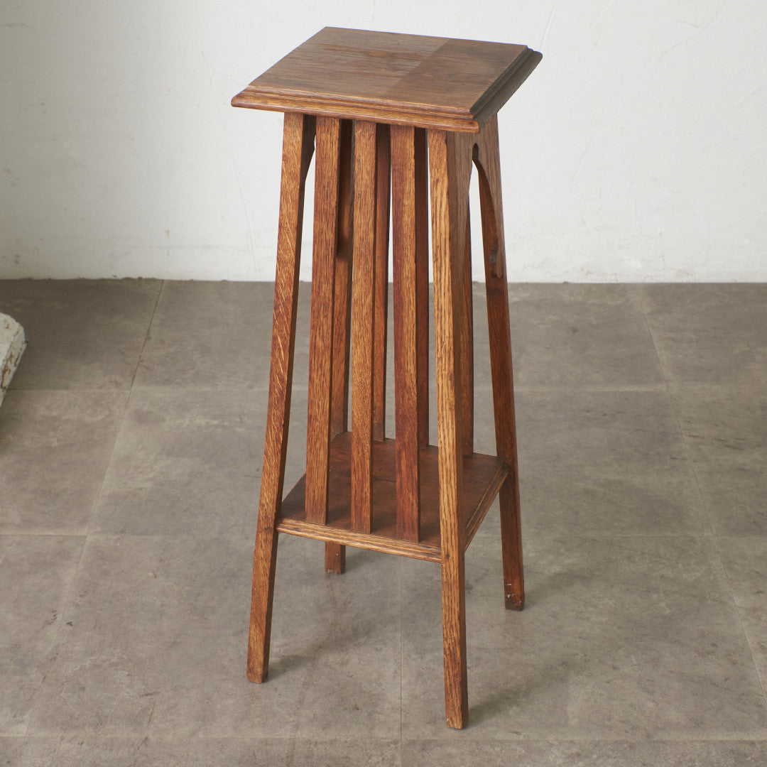 英国アンティーク  アーツアンドクラフツ様式 プランタースタンド