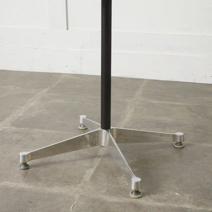 イームズ コントラクトベース テーブル