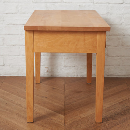 サイドテーブル