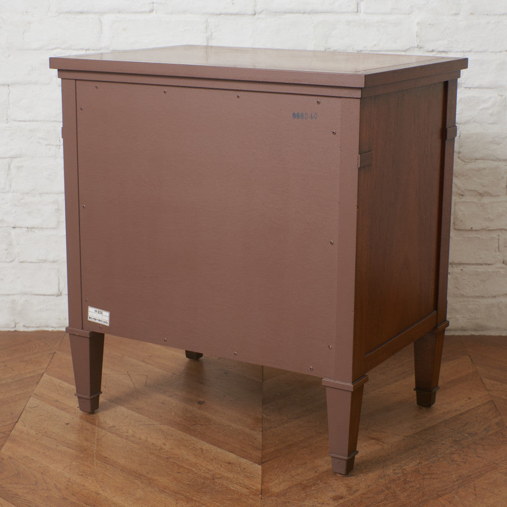 TRIUNE ナイトテーブル