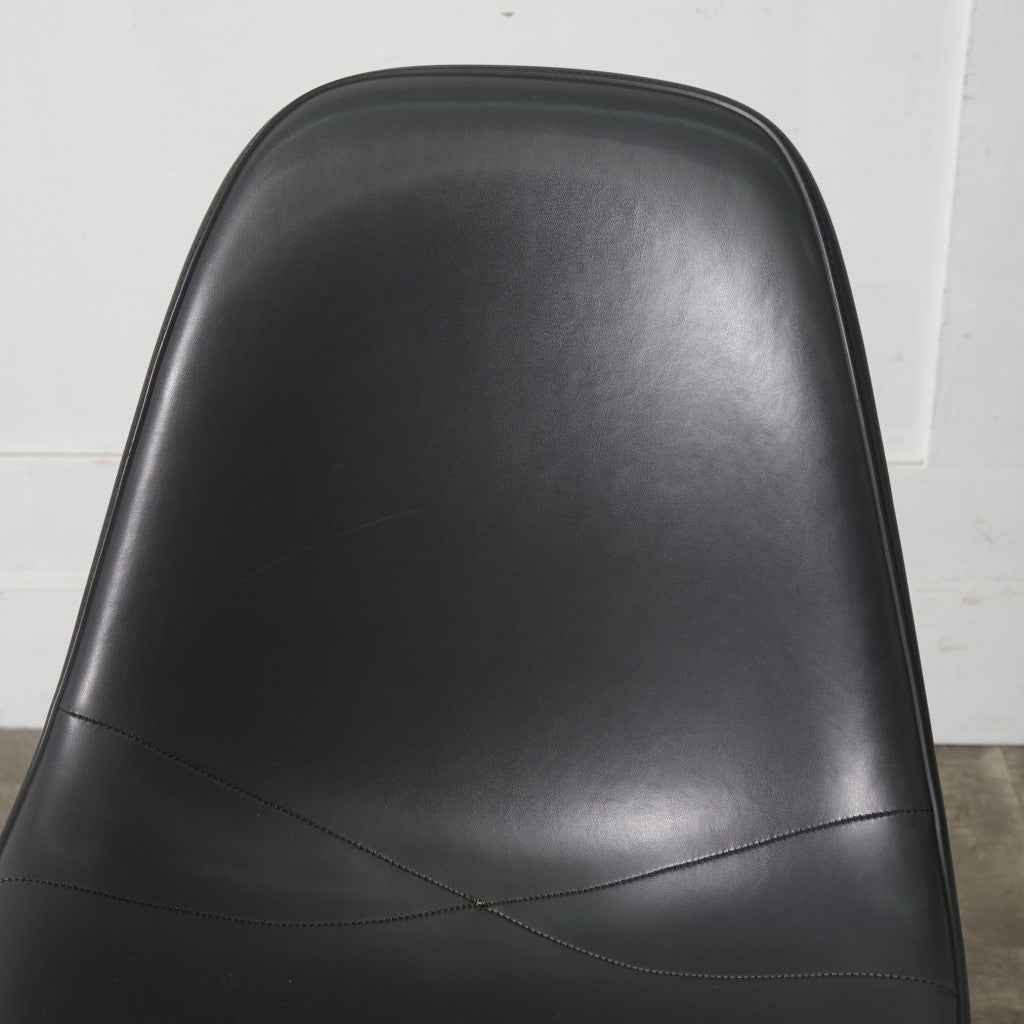 サイドシェルチェア スタッキングベース