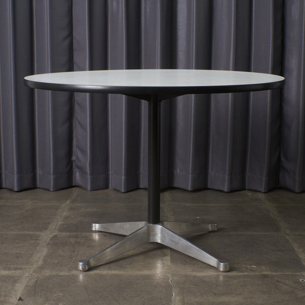 イームズ コントラクトベース ラウンドテーブル