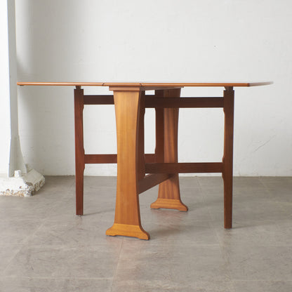 ドロップリーフ ゲートレッグテーブル