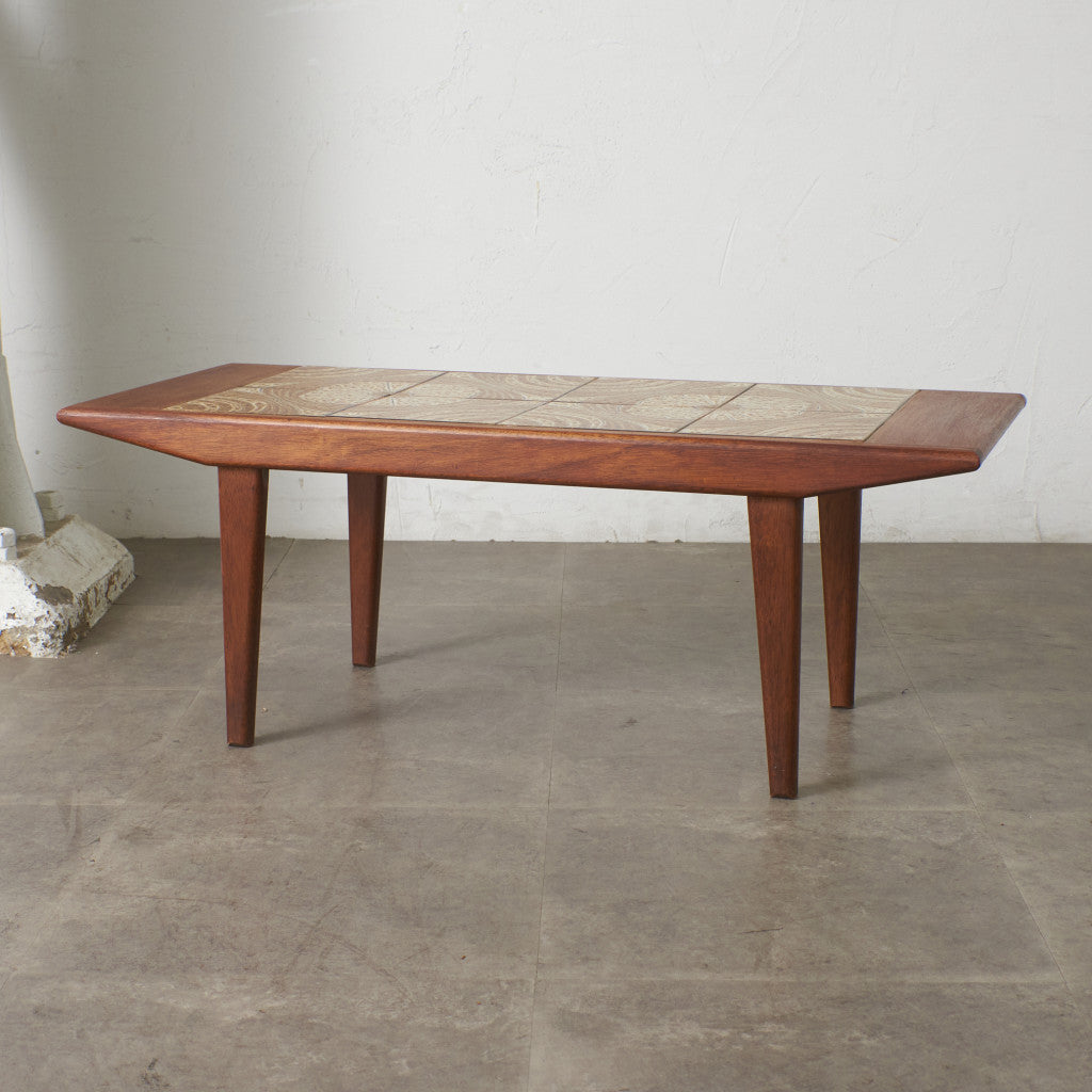 ヴィンテージ タイルトップ コーヒーテーブル｜rocca rocca