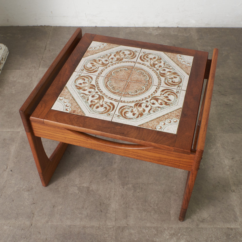 ヴィンテージ タイルトップ コーヒーテーブル