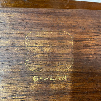 Brandon ガラスキャビネット