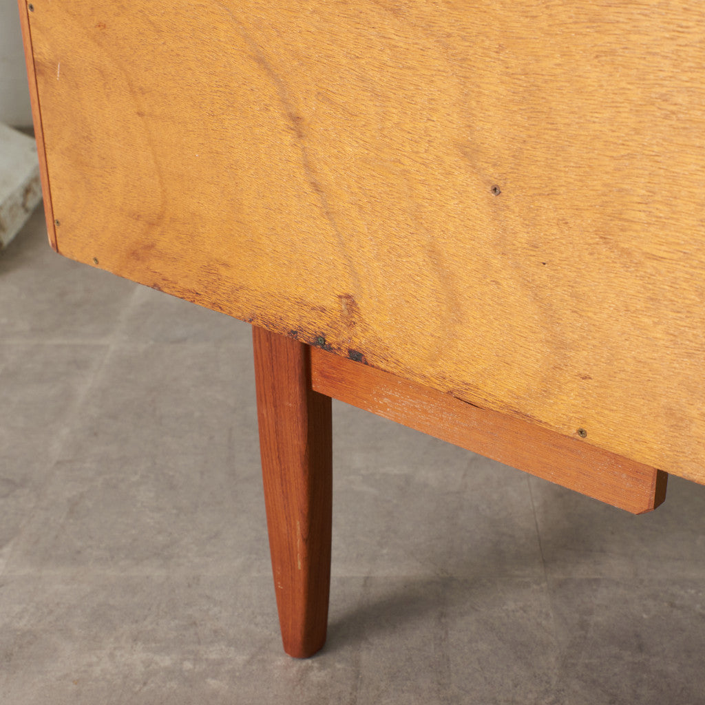 Fresco 脚付きサイドボード (4072)