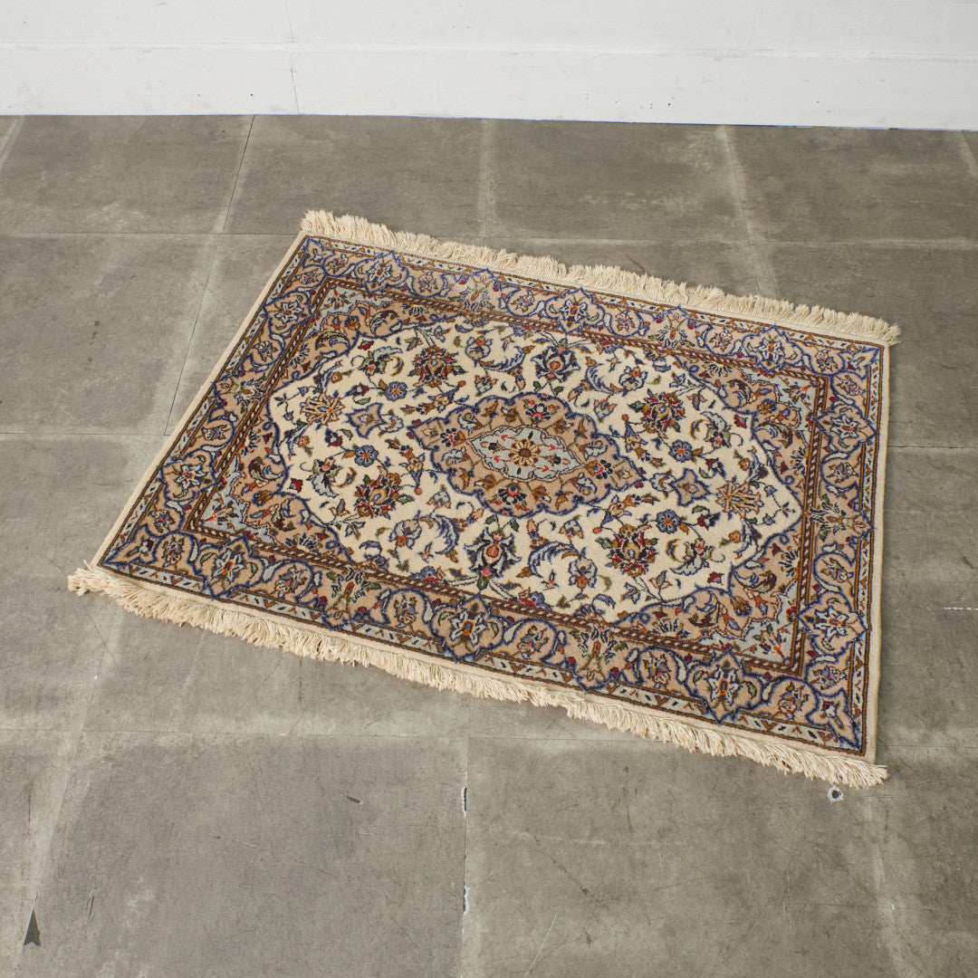 ウール製 手織りラグ