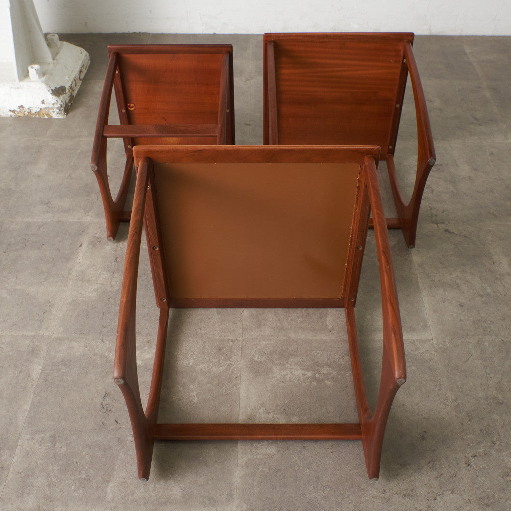 Astro セラミックタイルトップ ネストテーブル