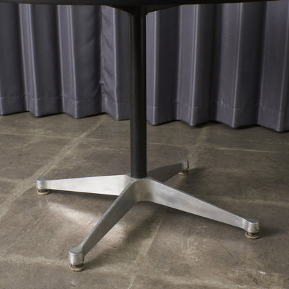 イームズ コントラクトベース ラウンドテーブル