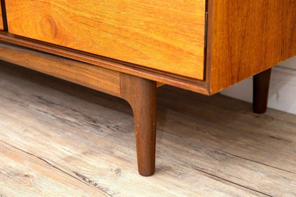 G-PLAN Danish サイドボード