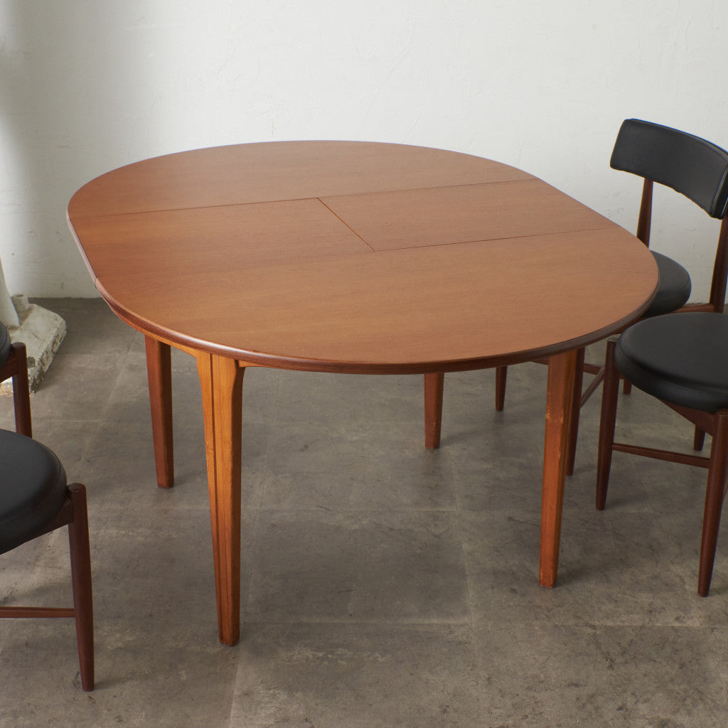 英国ヴィンテージ ラウンドダイニングテーブル