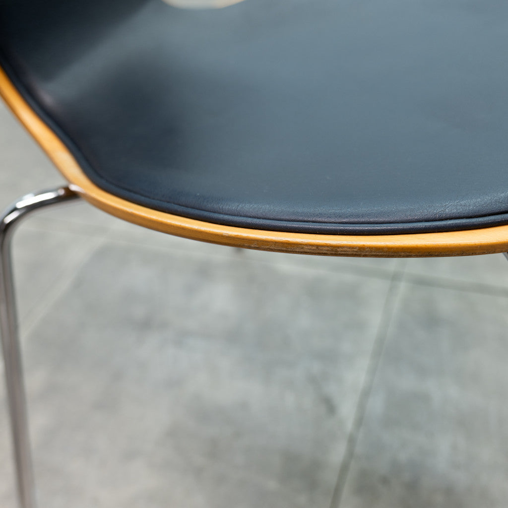 セブンチェア / フロントパディング