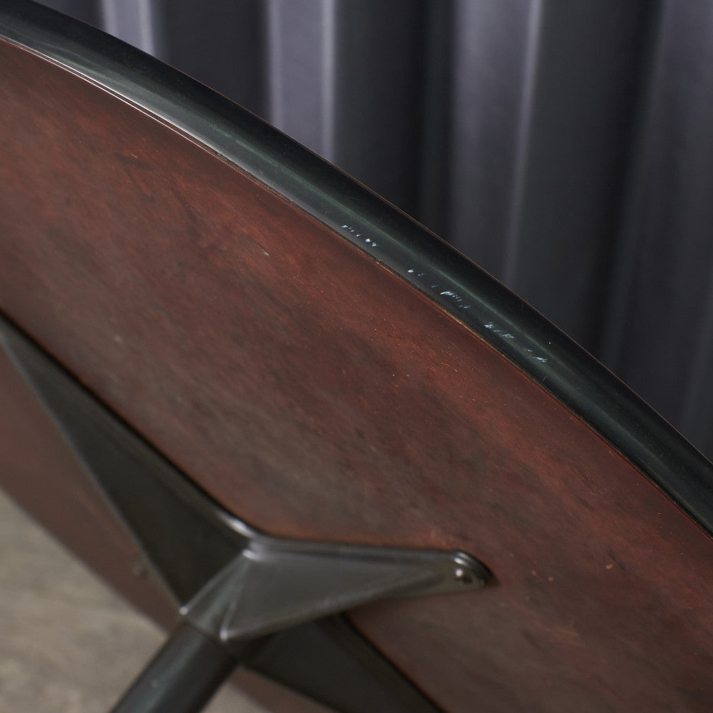 イームズ コントラクトベース ラウンドテーブル