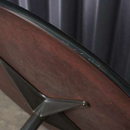 イームズ コントラクトベース ラウンドテーブル