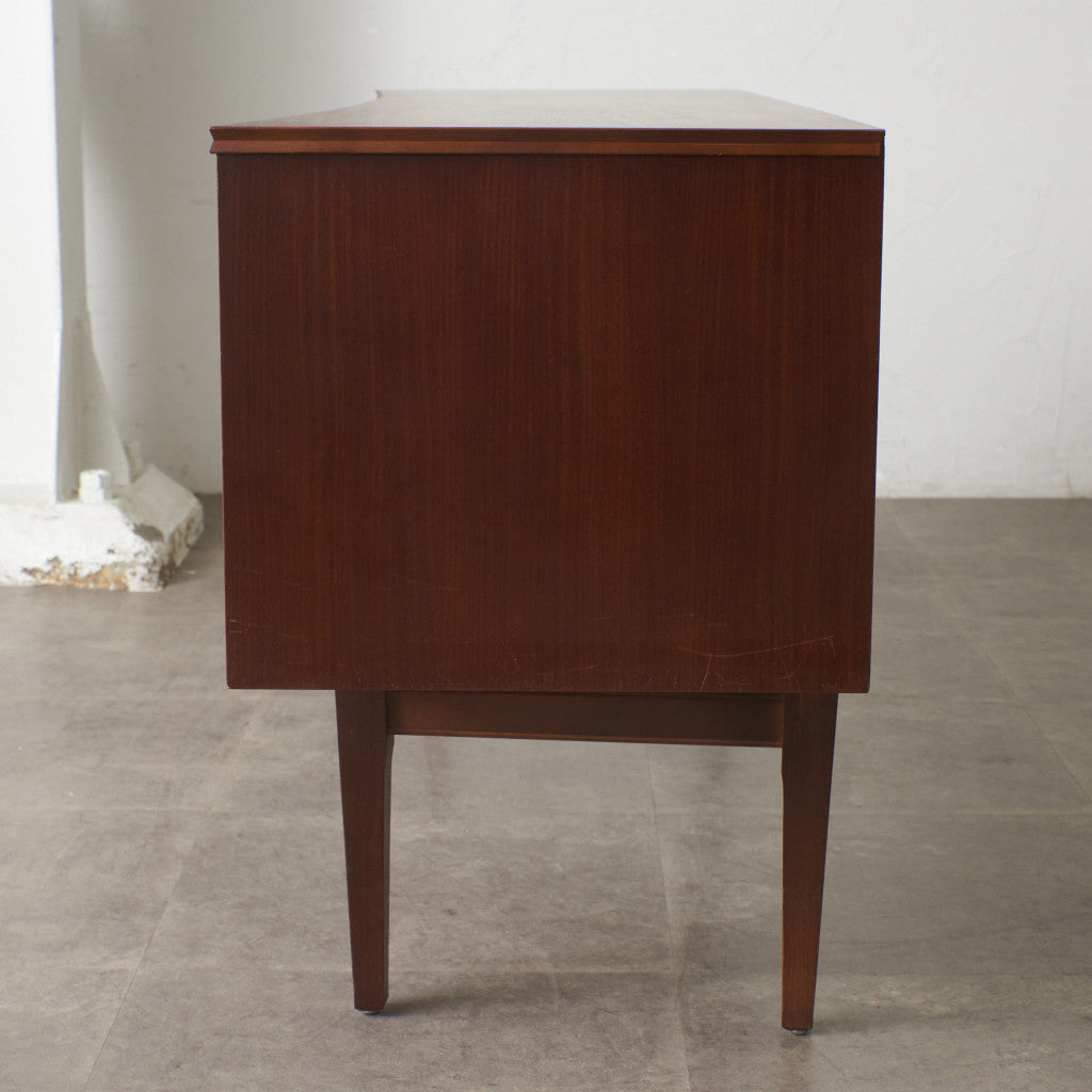 英国ヴィンテージ サイドボード