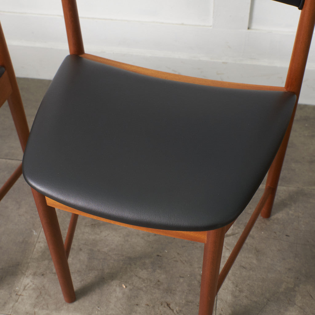 ダイニングチェア 4脚セット / 張替済