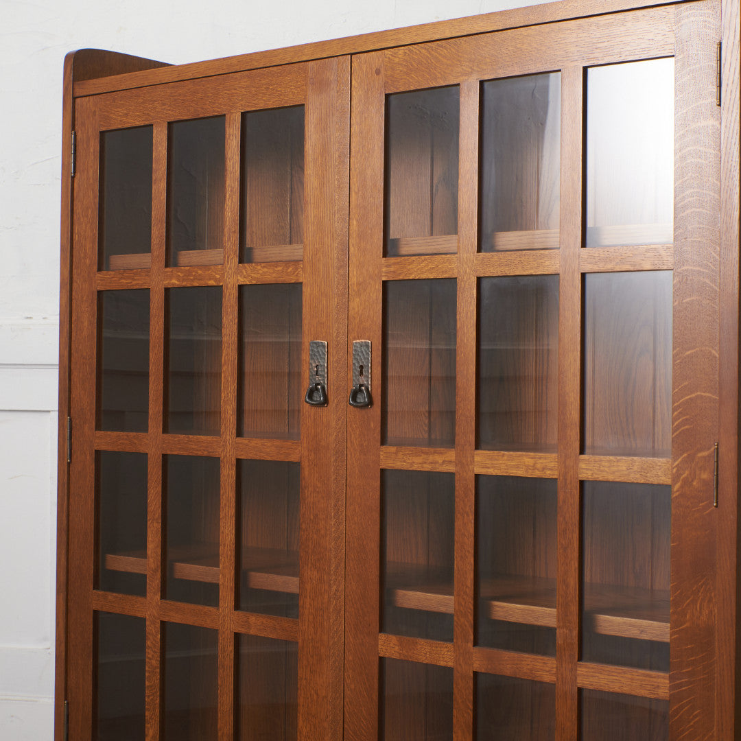 ミッションスタイル ガラスキャビネット