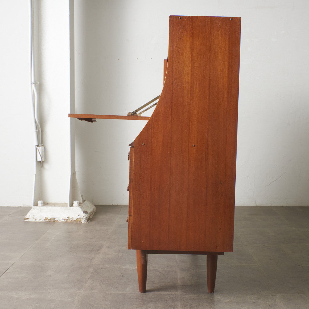 イギリス ヴィンテージ ハイサイドボード