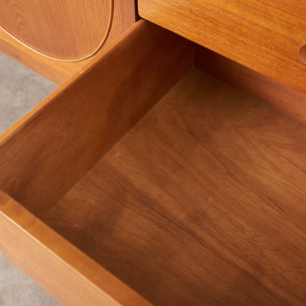 ヴィンテージ サークルサイドボード