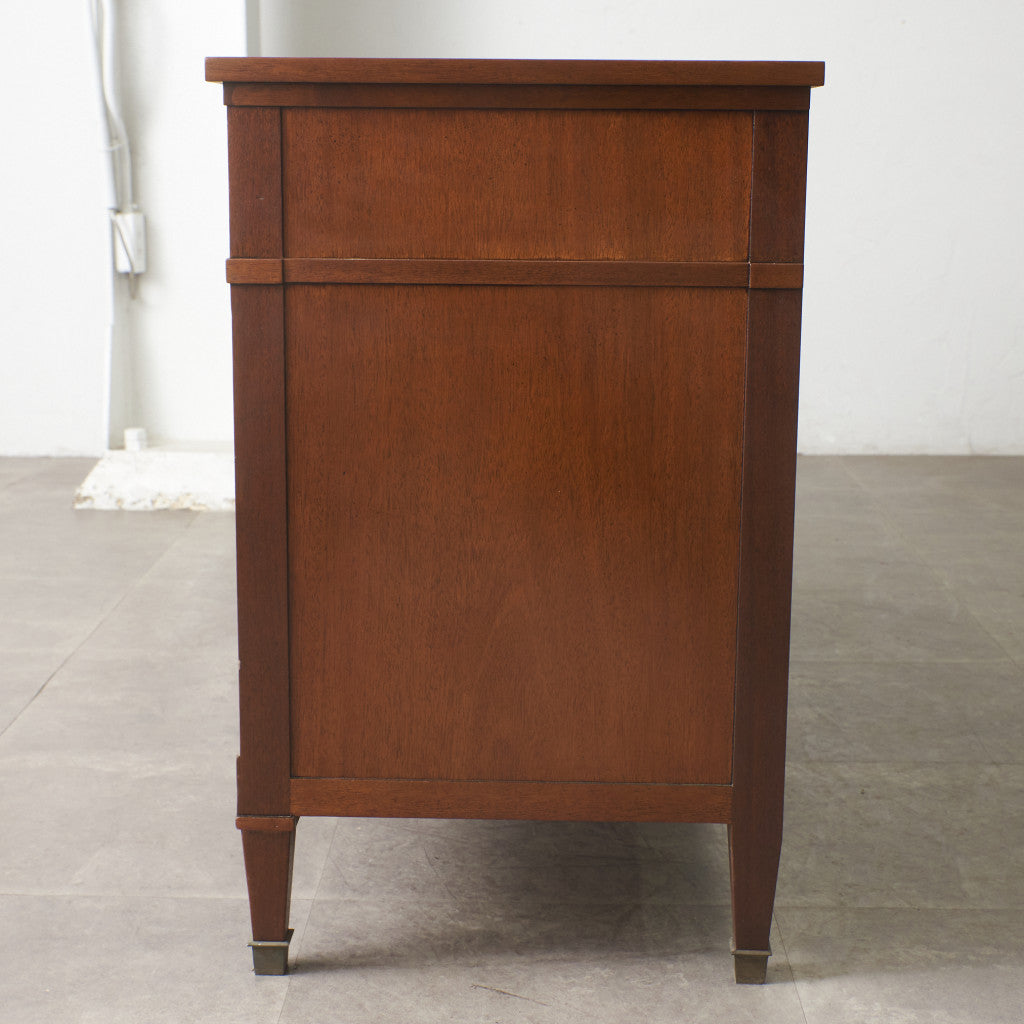 TRIUNE チェストボード