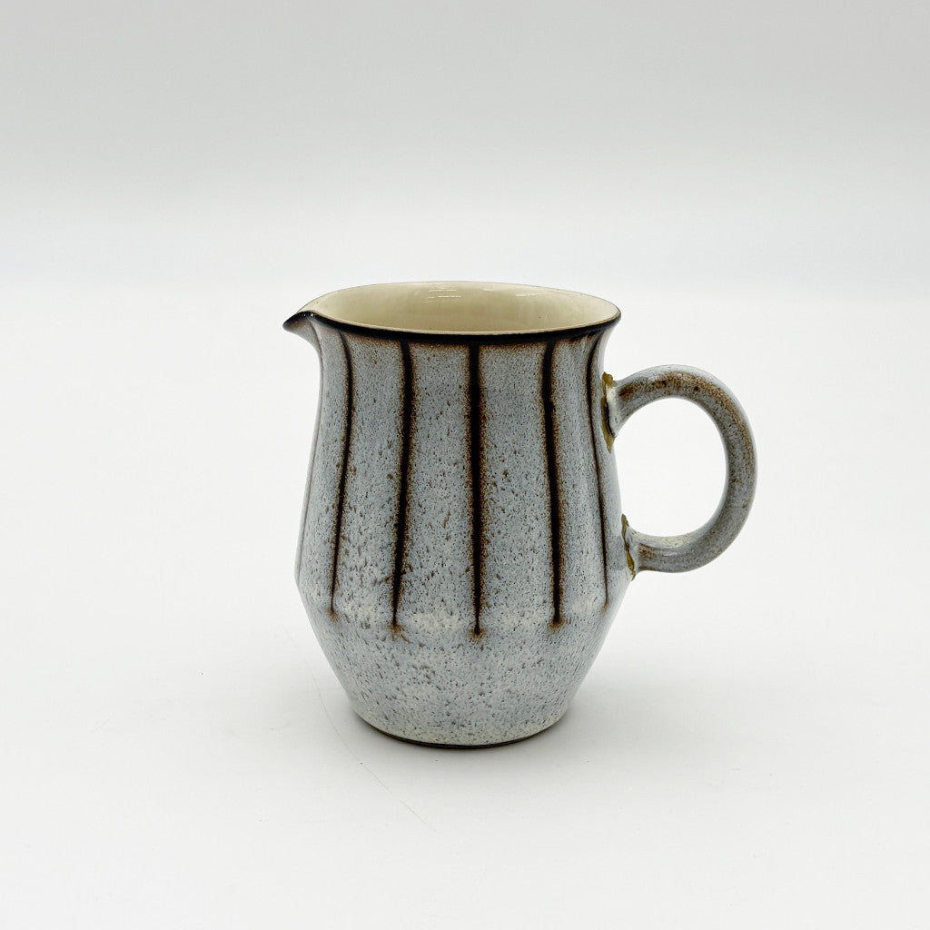 Studio スタジオ ミルクジャグ