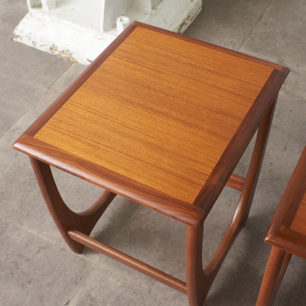 Astro ネストテーブル