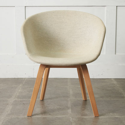 ABOUT A CHAIR アバウト ア チェア