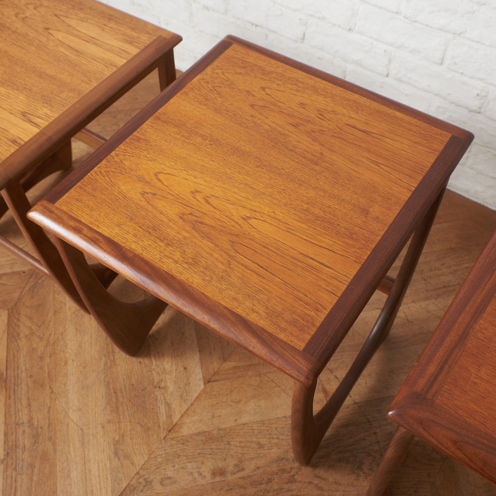 Astro ネストテーブル｜ジープラン G-PLAN｜ビクター・ブラムウェル