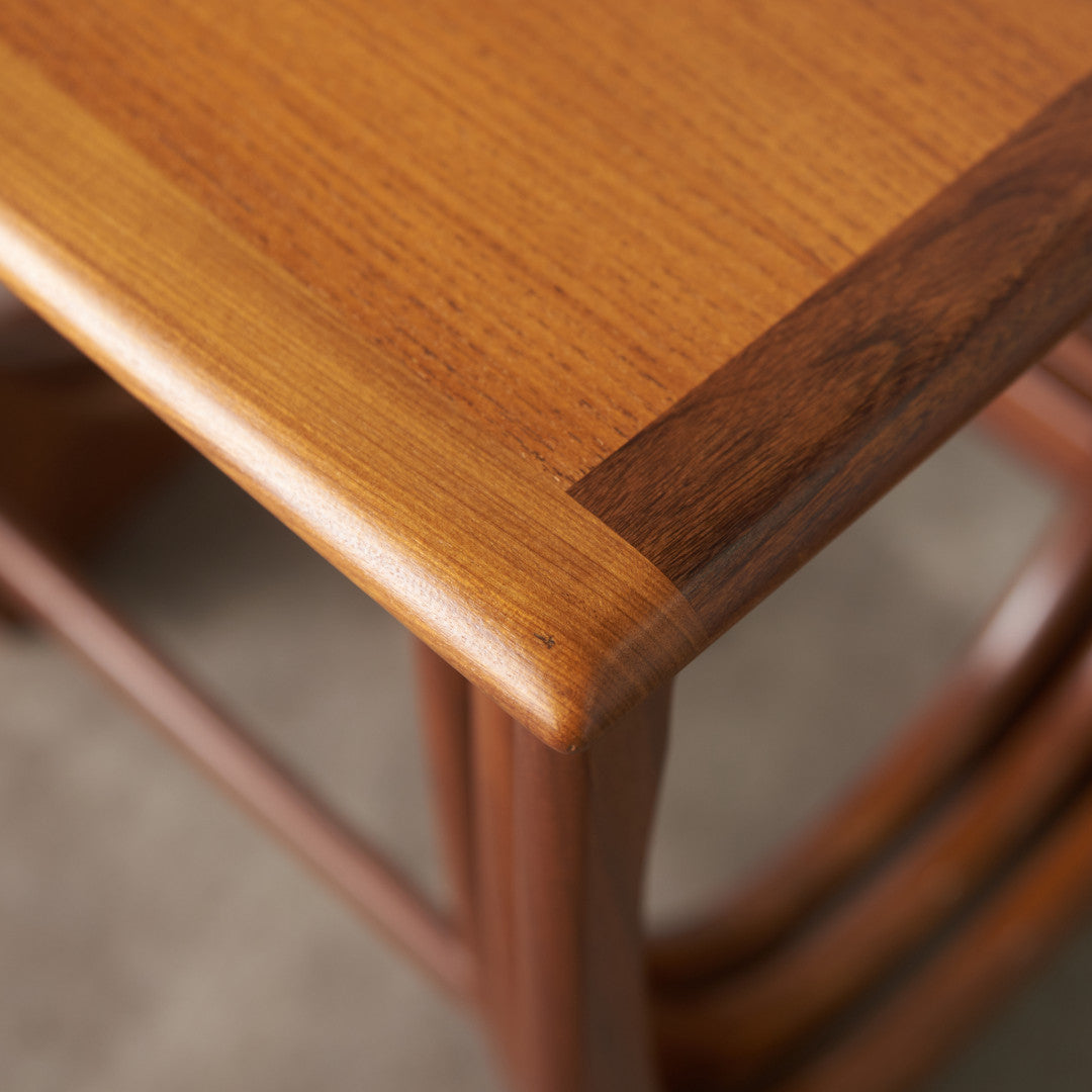 Astro ネストテーブル